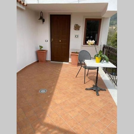 Alloggio A Via Impero Apartment Lenola Exterior photo